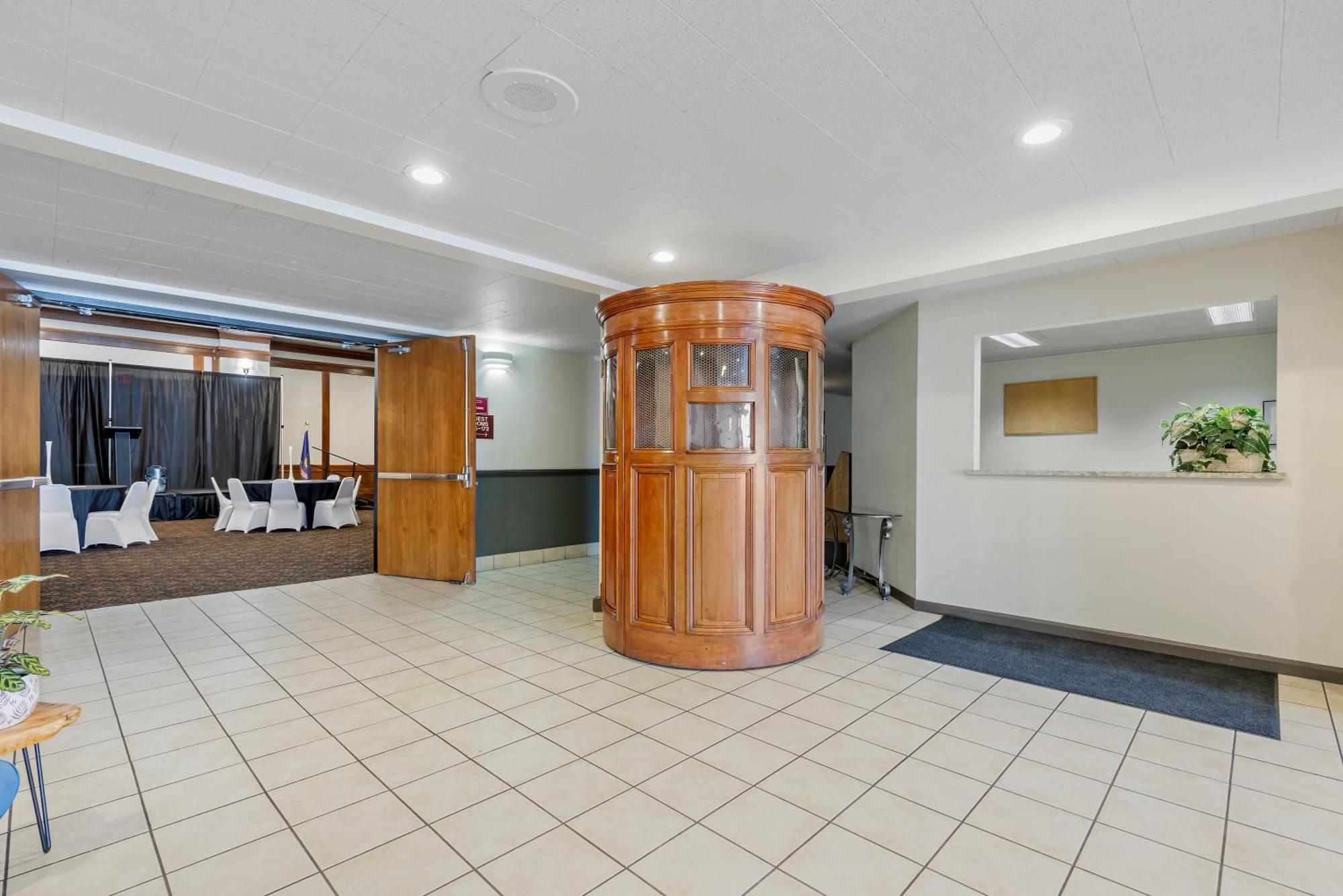 Seaport Inn & Suites Lewiston Esterno foto